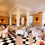 Resort Balneario Palacio De Salinas Medina del Campo