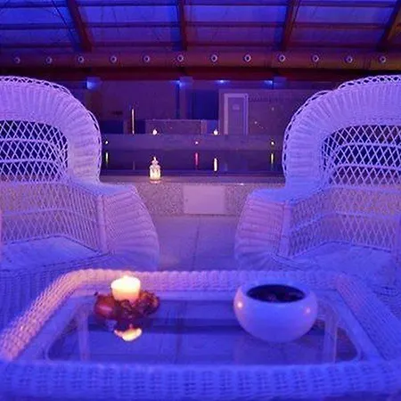 Курортный комплекс Balneario Palacio De Salinas 3*