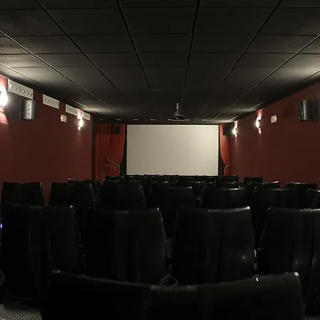 Курортный комплекс Balneario Palacio De Salinas