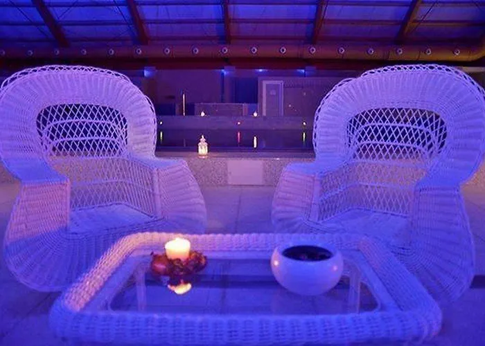 리조트 Balneario Palacio De Salinas 3*