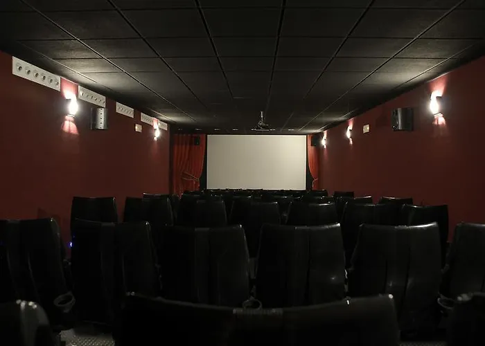 리조트 Balneario Palacio De Salinas