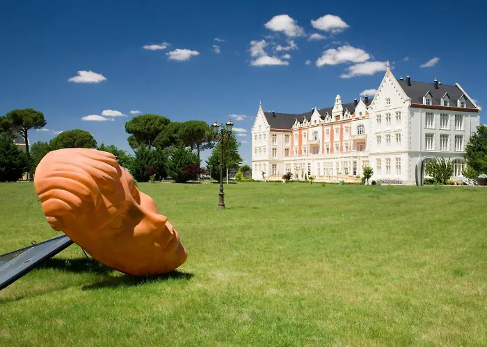 리조트 Balneario Palacio De Salinas 3*