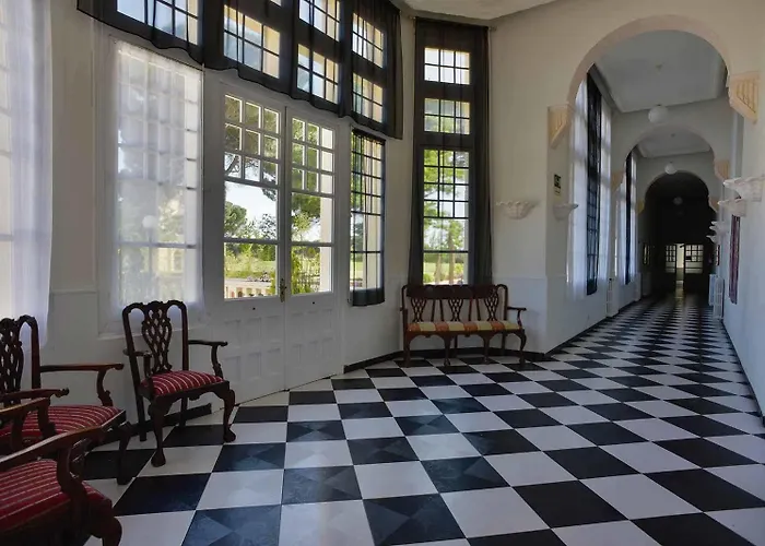 Balneario Palacio De Salinas 3*